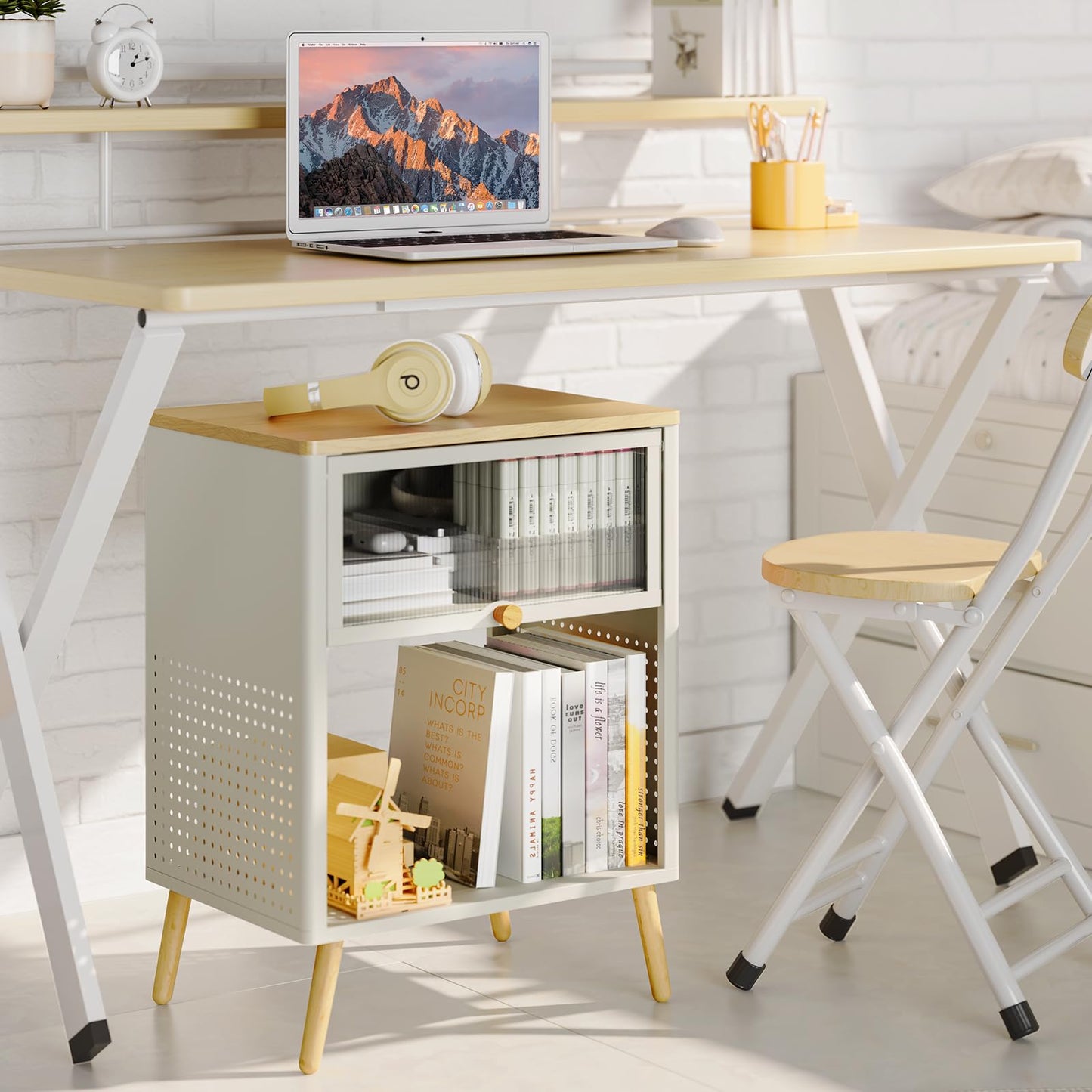 SYKIARIOL Cute Nightstand, Small End Tables with Storage Drawer, Metal Side Table, Kid's Night Stand, Bedside Table, Wood Top Modern Side Table for Living Room, Girls Bedroom, Dorm, Office,Cream