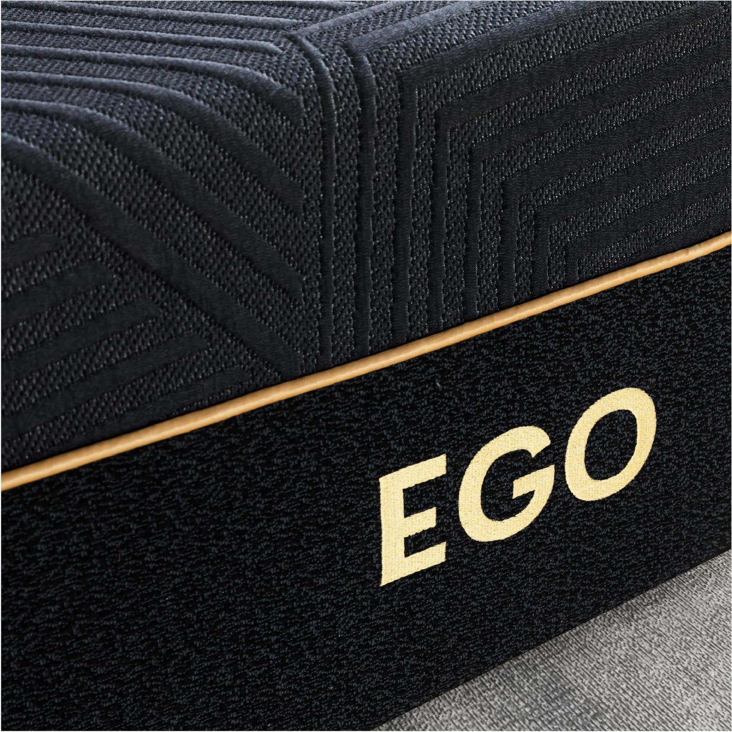 Dyonery Firm Queen 14 Inch Memory Foam Mattress in a Box, Cooling Knit Fabric Cover, Copper Memory Foam, Made in The USA of US Foam, CertiPUR-US Certified, 80”x60”, Black