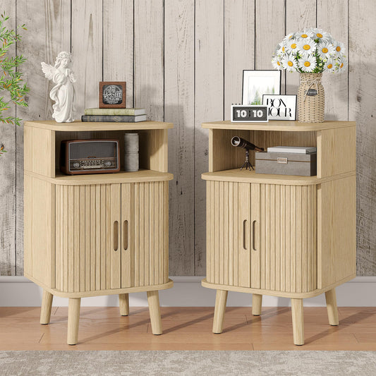 Alohappy Fluted End Table Set of 2, Mid Century Modern Nightstands with Sliding Tambour Door, Curved Round Edge Wood Bedside Table for Bedroom, Side Tables with Storage for Living Room, Natural Oak